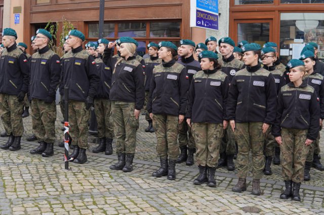 110 uczniów złożyło ślubowanie podczas obchodów Dnia Niepodległości [Foto]