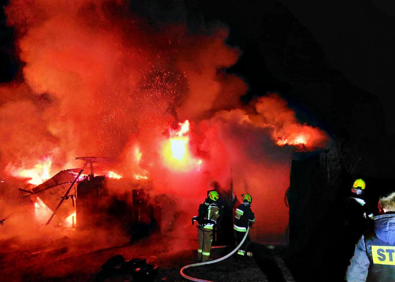 Pożar w Kudowie-Zdroju, w części Brzozowie, 26.11.2022