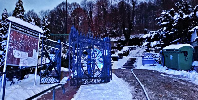 Interwencja strazaków na cmentarzu, 17.12.2022 Duszniki-Zdrój