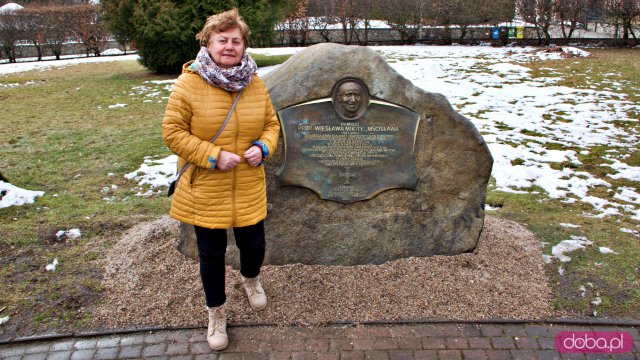 Tablica poświęcona Wiesławowi Mikicie, Lądek-Zdrój 4.3.2023