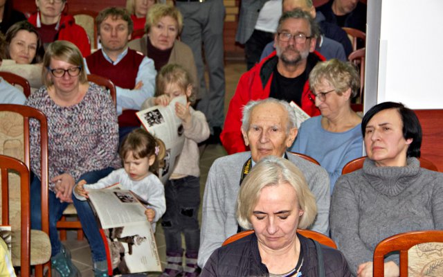 Odłonięcie tablicy poświęconej Wiesławowi Mikicie, Lądek-Zdrój 5.3.2023