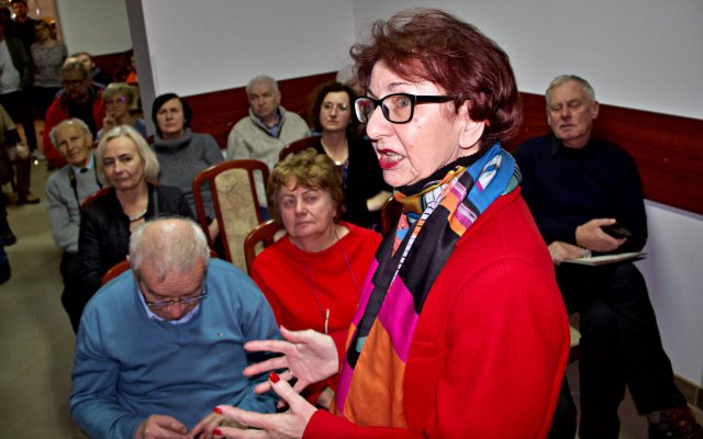 Odłonięcie tablicy poświęconej Wiesławowi Mikicie, Lądek-Zdrój 5.3.2023
