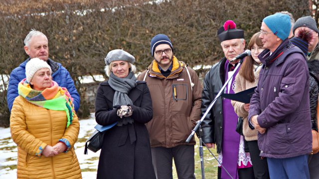 Odłonięcie tablicy poświęconej Wiesławowi Mikicie, Lądek-Zdrój 5.3.2023