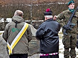 Odłonięcie tablicy poświęconej Wiesławowi Mikicie, Lądek-Zdrój 5.3.2023