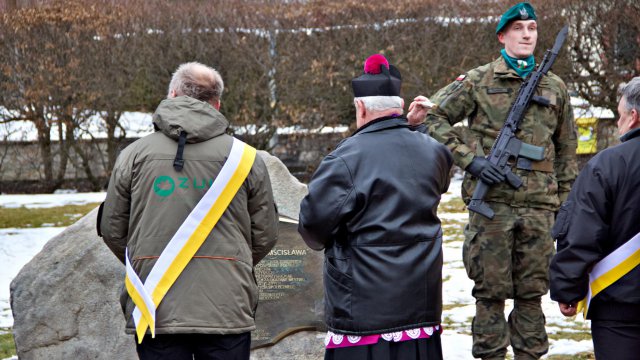 Odłonięcie tablicy poświęconej Wiesławowi Mikicie, Lądek-Zdrój 5.3.2023