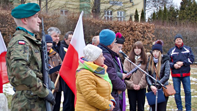 Odłonięcie tablicy poświęconej Wiesławowi Mikicie, Lądek-Zdrój 5.3.2023