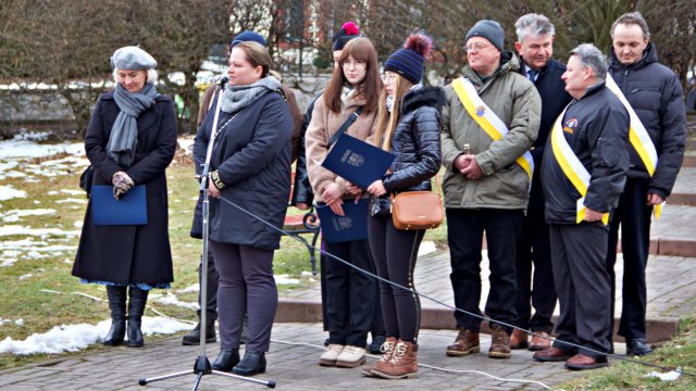 Odłonięcie tablicy poświęconej Wiesławowi Mikicie, Lądek-Zdrój 5.3.2023
