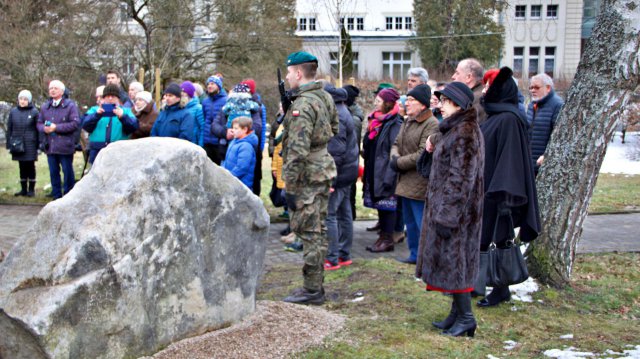 Odłonięcie tablicy poświęconej Wiesławowi Mikicie, Lądek-Zdrój 5.3.2023