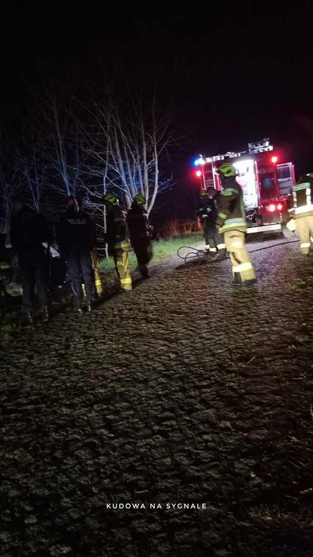 Kudowa-Zdrój, spalone auto 2.5.2023