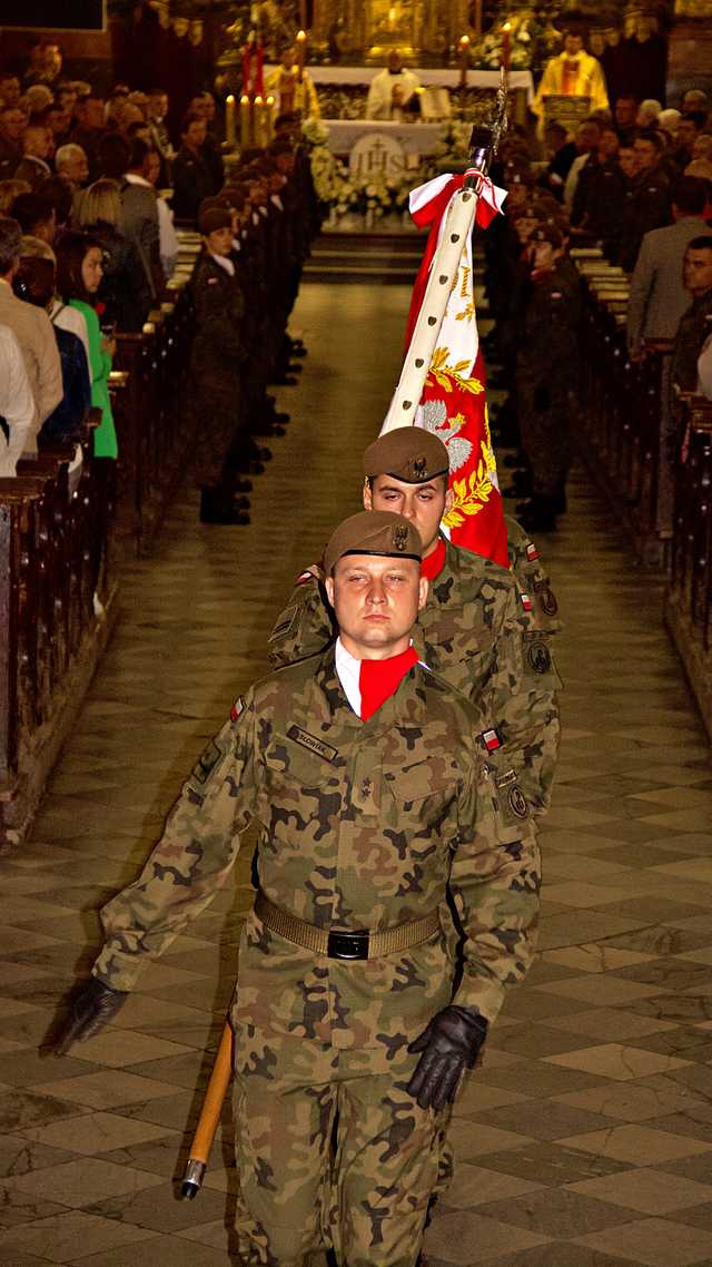 Przysięga nowych żołnierzy 16 Dolnośląskiej Brygady Obrony Terytorialnej. Kłodzko, 21.5.2023