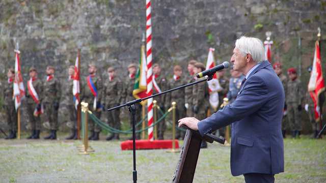 Przysięga nowych żołnierzy 16 Dolnośląskiej Brygady Obrony Terytorialnej. Kłodzko, 21.5.2023