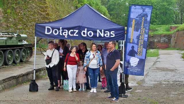Przysięga nowych żołnierzy 16 Dolnośląskiej Brygady Obrony Terytorialnej. Kłodzko, 21.5.2023