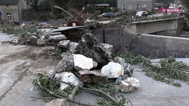 Konwój humanitarny z Bielawy dotarł do Stronia Śląskiego