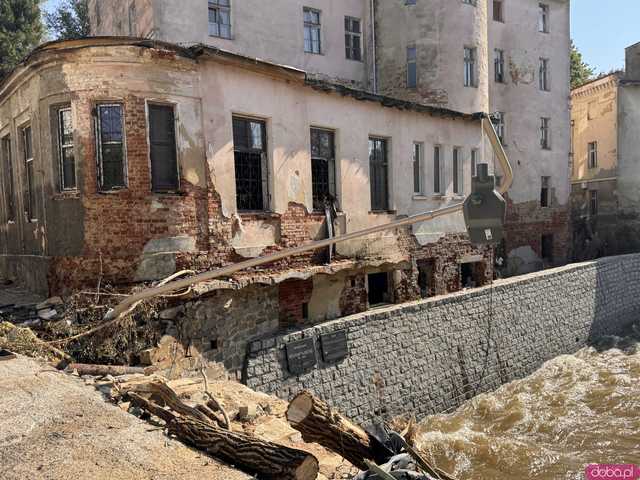 [WIDEO/FOTO] Lądek-Zdrój pogrążony po powodzi. Postapokaliptyczny obraz miasta, które nawiedził żywioł