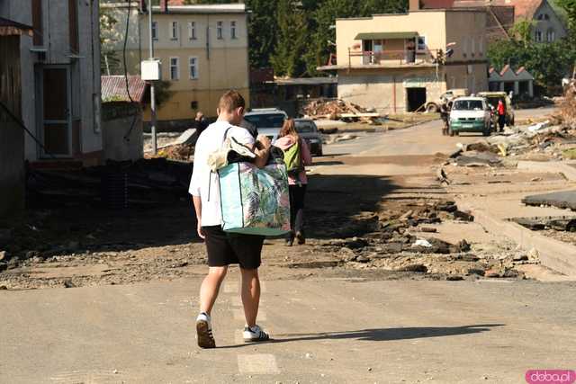 [WIDEO/FOTO] Lądek-Zdrój pogrążony po powodzi. Postapokaliptyczny obraz miasta, które nawiedził żywioł