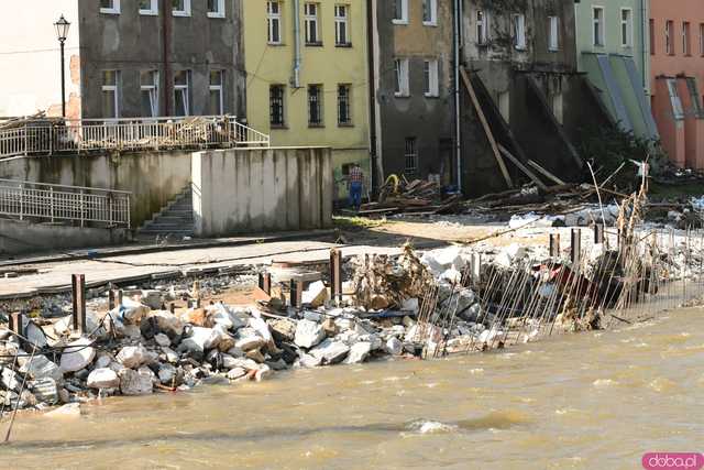 [WIDEO/FOTO] Lądek-Zdrój pogrążony po powodzi. Postapokaliptyczny obraz miasta, które nawiedził żywioł