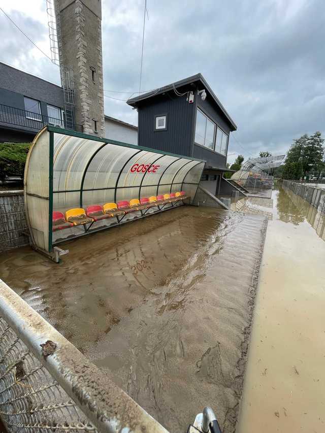 [FOTO] Kłodzki OSiR po powodzi