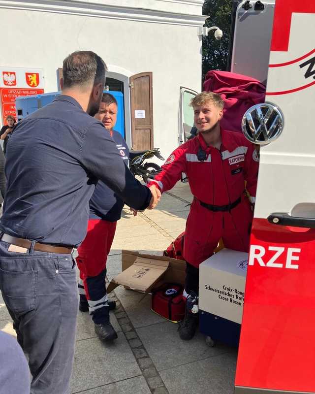 [FOTO] Wicepremier i marszałek województwa odwiedzili powiat kłodzki po powodzi