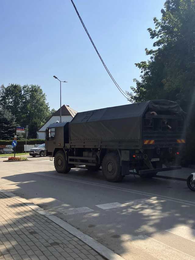[FOTO] Wicepremier i marszałek województwa odwiedzili powiat kłodzki po powodzi