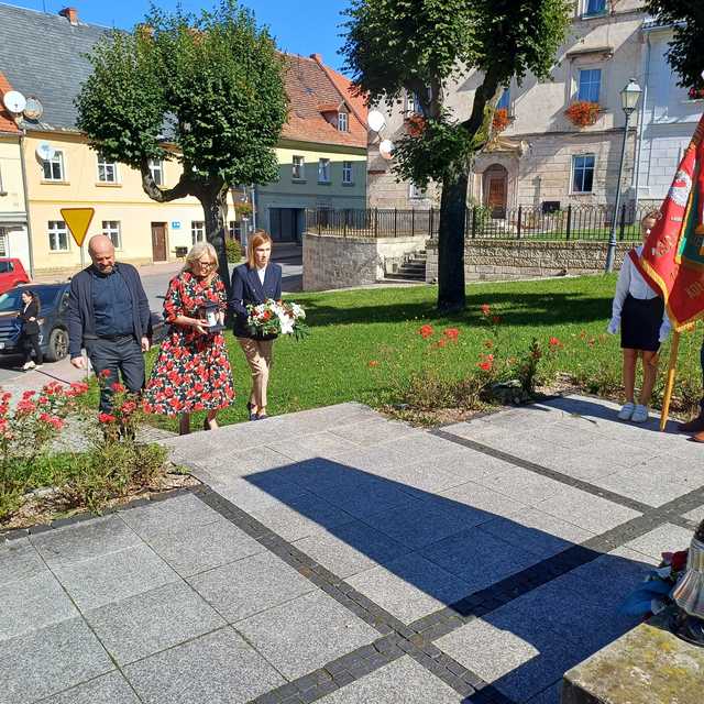 [FOTO] W Lewinie Kłodzkim celebrowali Światowy Dzień Sybiraka