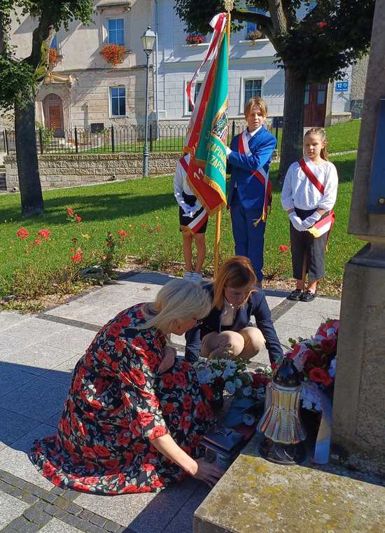 [FOTO] W Lewinie Kłodzkim celebrowali Światowy Dzień Sybiraka