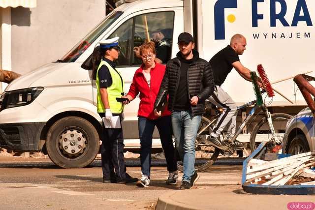 [WIDEO/FOTO] Mieszkańcy Stronia Śląskiego walczą o nową, lepszą przyszłość. Trwa trudna walka ze skutkami żywiołu