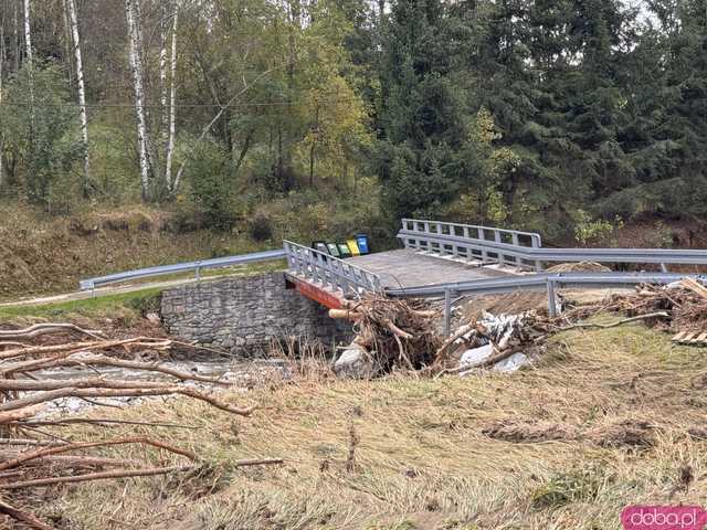 [WIDEO/FOTO] Mieszkańcy Stronia Śląskiego walczą o nową, lepszą przyszłość. Trwa trudna walka ze skutkami żywiołu