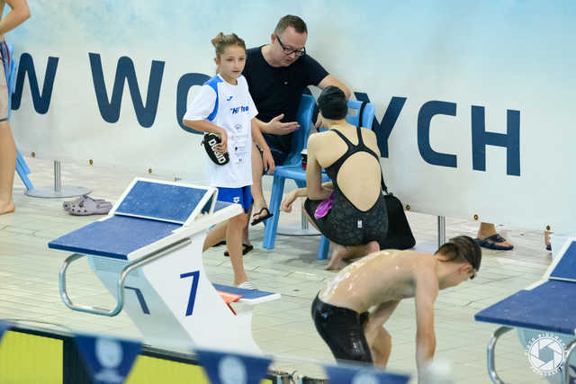 [FOTO] Młode pływaczki z Kłodzka znowu z medalami! Tym razem na Ogólnopolskich Zawodach w Poznaniu