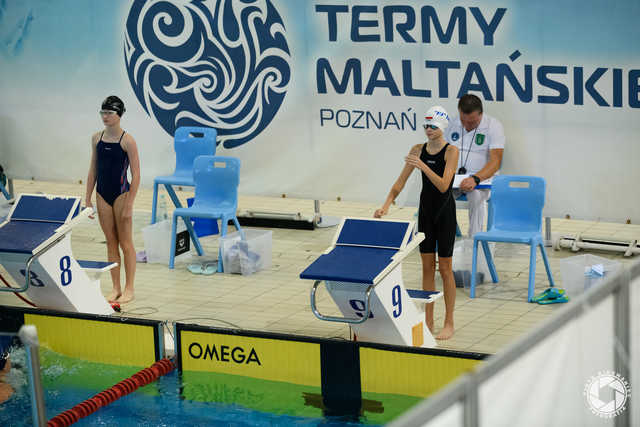 [FOTO] Młode pływaczki z Kłodzka znowu z medalami! Tym razem na Ogólnopolskich Zawodach w Poznaniu