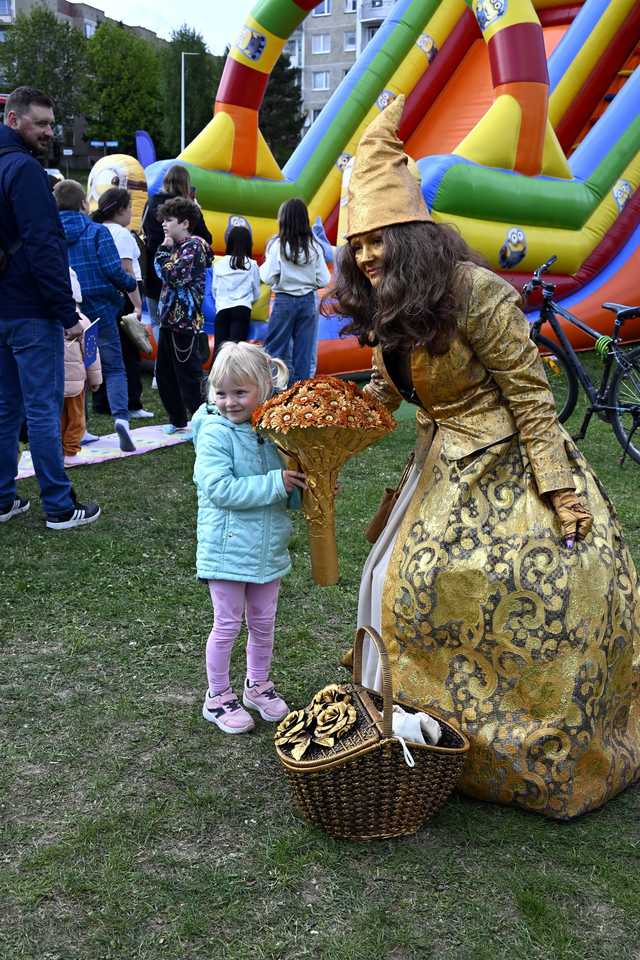 [FOTO] Masa atrakcji na Pikniku Europejskim na Osiedlu Kruczkowskiego w Kłodzku