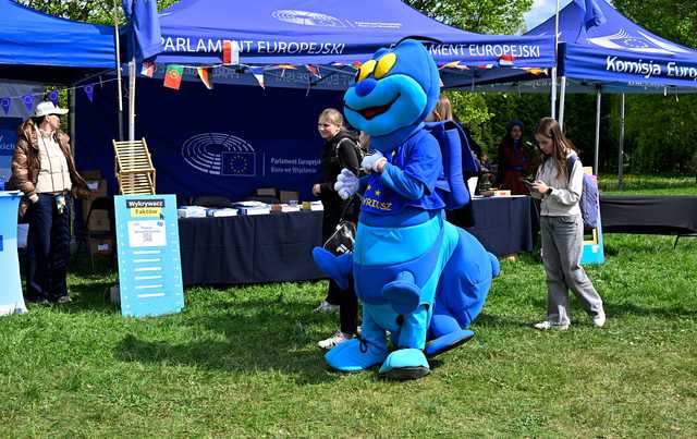 [FOTO] Masa atrakcji na Pikniku Europejskim na Osiedlu Kruczkowskiego w Kłodzku