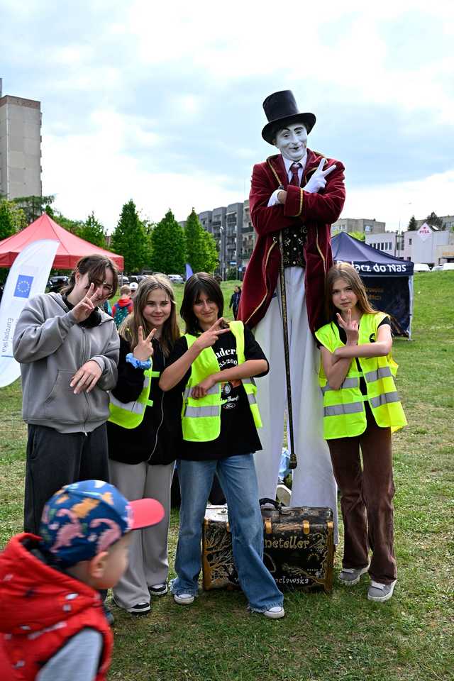 [FOTO] Masa atrakcji na Pikniku Europejskim na Osiedlu Kruczkowskiego w Kłodzku