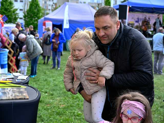 [FOTO] Masa atrakcji na Pikniku Europejskim na Osiedlu Kruczkowskiego w Kłodzku