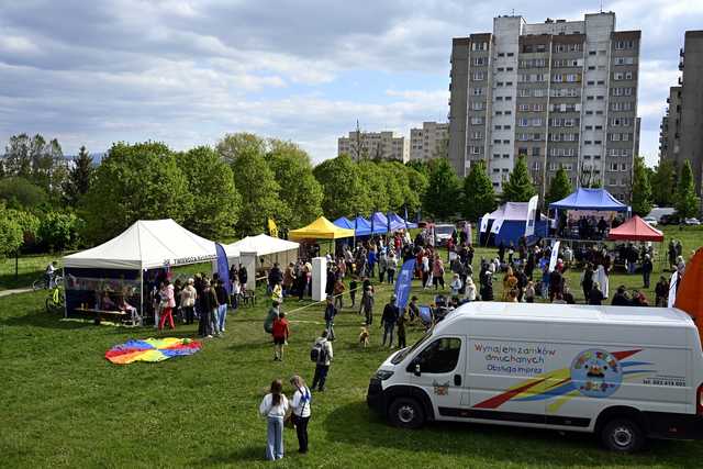 [FOTO] Masa atrakcji na Pikniku Europejskim na Osiedlu Kruczkowskiego w Kłodzku