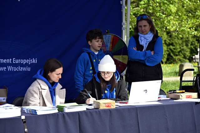 [FOTO] Masa atrakcji na Pikniku Europejskim na Osiedlu Kruczkowskiego w Kłodzku