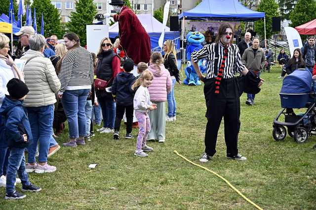 [FOTO] Masa atrakcji na Pikniku Europejskim na Osiedlu Kruczkowskiego w Kłodzku