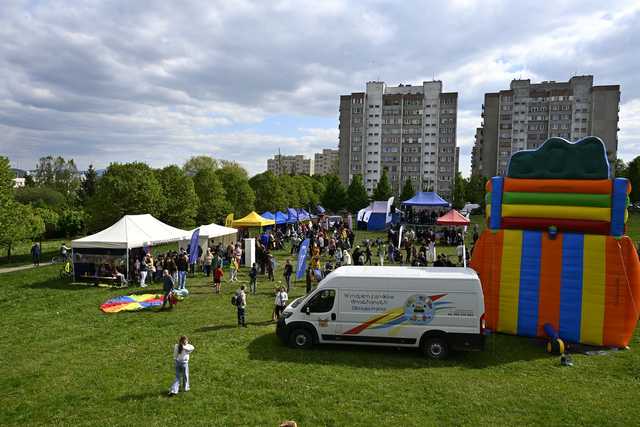 [FOTO] Masa atrakcji na Pikniku Europejskim na Osiedlu Kruczkowskiego w Kłodzku