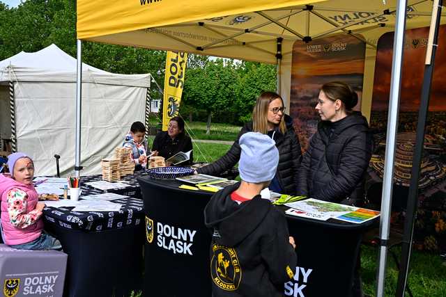 [FOTO] Masa atrakcji na Pikniku Europejskim na Osiedlu Kruczkowskiego w Kłodzku