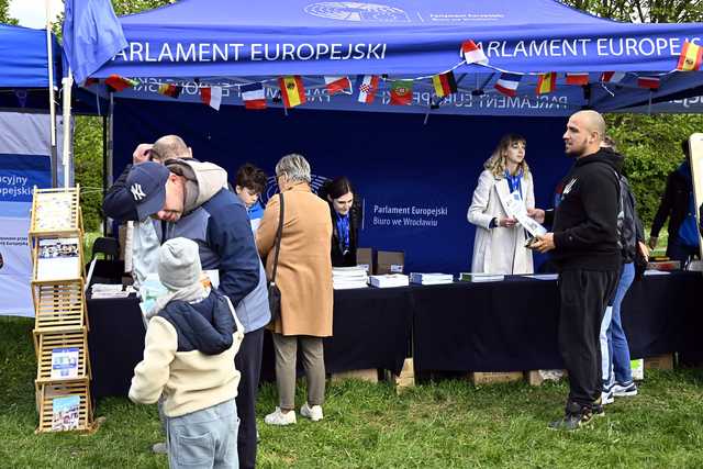 [FOTO] Masa atrakcji na Pikniku Europejskim na Osiedlu Kruczkowskiego w Kłodzku