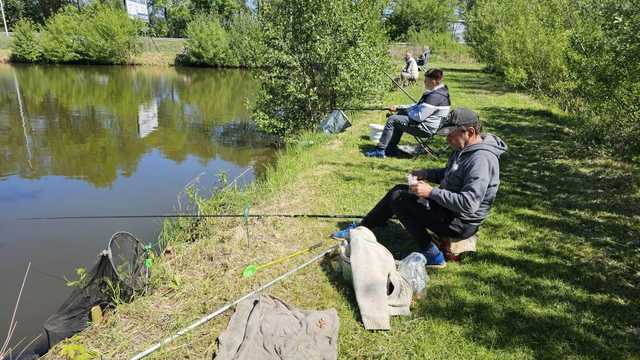 [FOTO] Kudowa-Zdrój znów przyciągnęła pasjonatów spławika