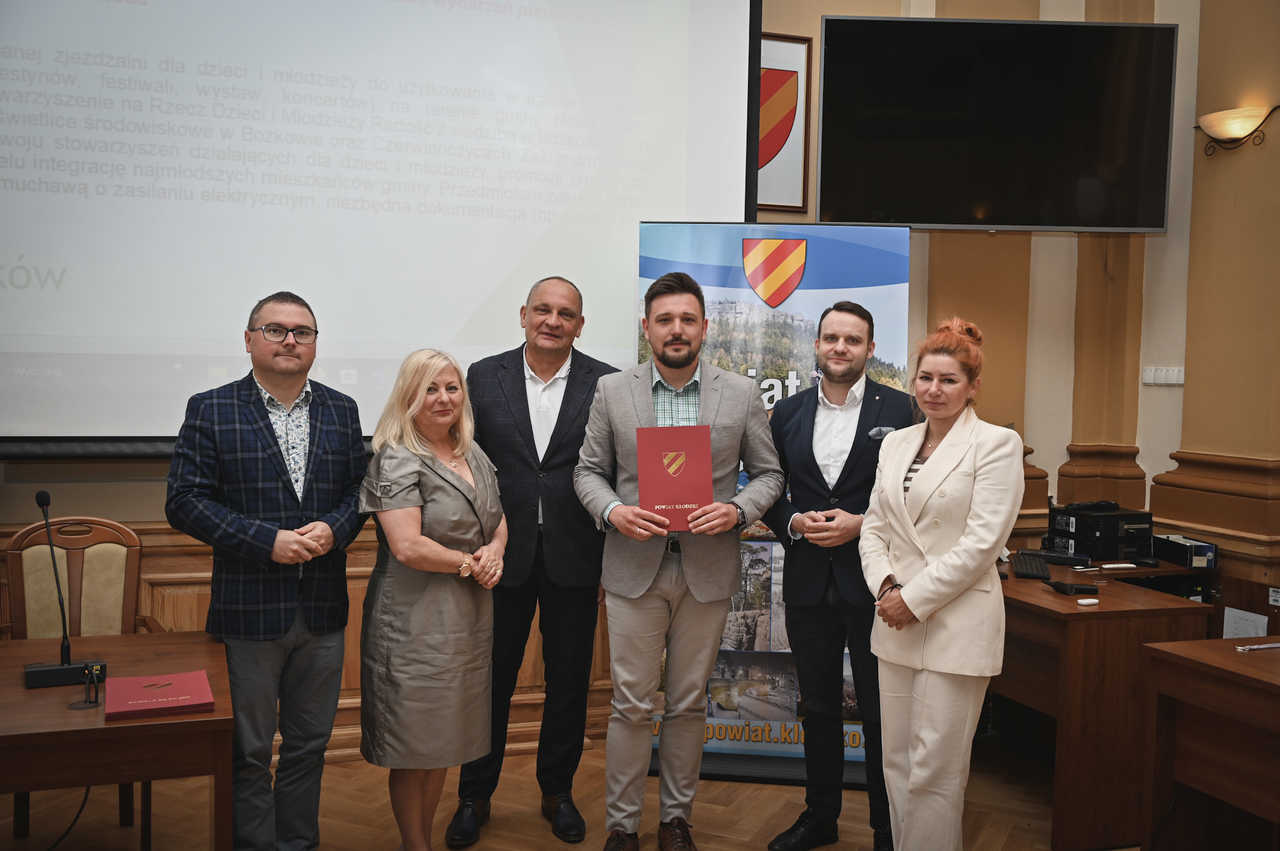 Znamy projekty, które zostaną zrealizowane w ramach Budżetu Obywatelskiego Powiatu Kłodzkiego! [LISTA]