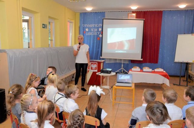 Optymistyczny Sejm obradował w Bajkowym Przedszkolu