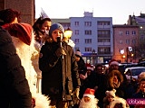 Mikołaj rozświetlił choinkę na strzegomskim Rynku