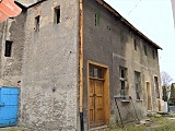 Zburzą budynek przy murze obronnym w Świebodzicach
