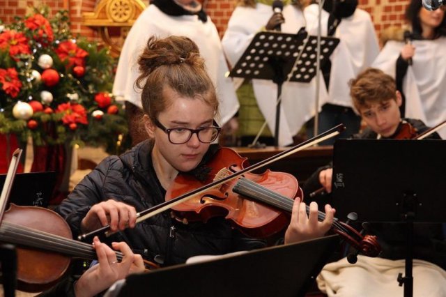 Koncert kolęd i pastorałek w żarowskim kościele