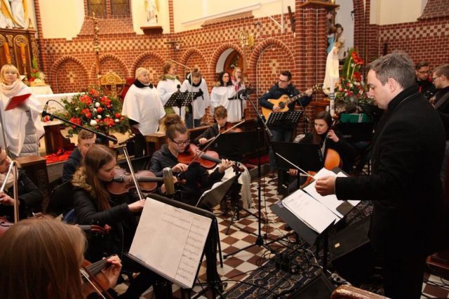 Koncert kolęd i pastorałek w żarowskim kościele