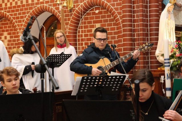Koncert kolęd i pastorałek w żarowskim kościele