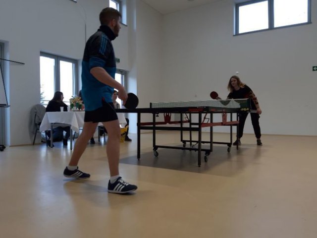 Rywalizowali w ping-ponga w Jaroszowie