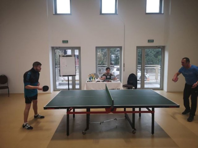Rywalizowali w ping-ponga w Jaroszowie