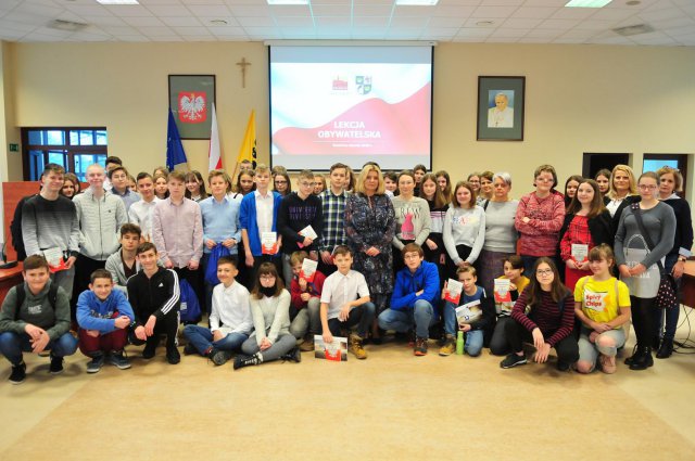 180 uczniów wzięło udział w Lekcjach Obywatelskich